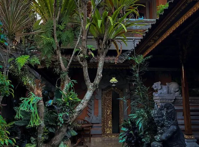 Indra Homestay By Luxury Degree Pensión Ubud