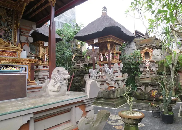 Indra Homestay By Luxury Degree