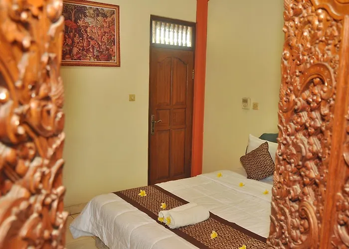 Pensión Indra Homestay By Luxury Degree *