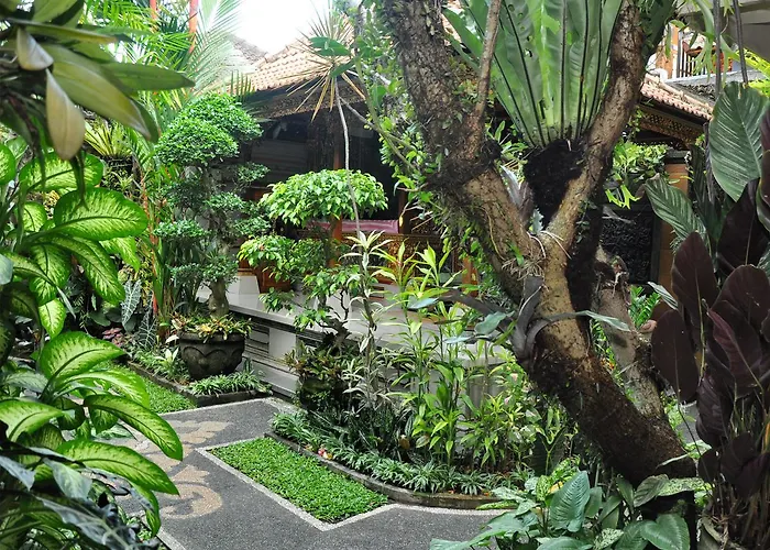 Indra Homestay By Luxury Degree